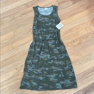 NWT LuLaRoe ‘Summer’ Camouflage Sleeveless Sun Dress. Medium